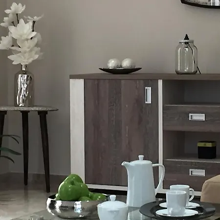 San Pedro Apartment *